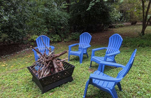 Ashley Oaks Apartment | Quiet, Cozy apartment in an Upscale Neighborhood. Close to Downtown!