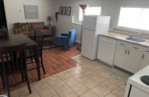 Okanagan-Similkameen Apartment | Quiet, cozy, clean, private, separate entrance 1 bedroom basement suite.