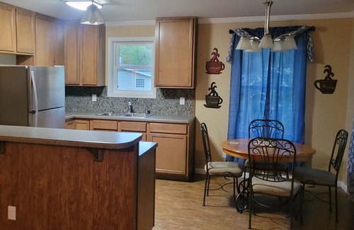 Evansdale House | Quiet,cozy, home away from home!