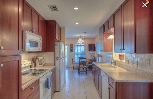 Palma Sola House | Quiet cozy home near Anna Maria Island, Robinson Preserve, Desoto Nt’l Monument
