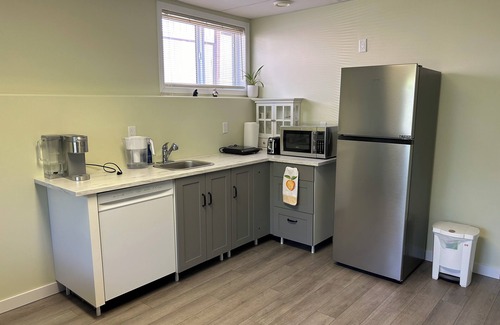 Brighton House | Quiet & cozy private suites 2 bedroom/3beds/1 bathroom separated entrance