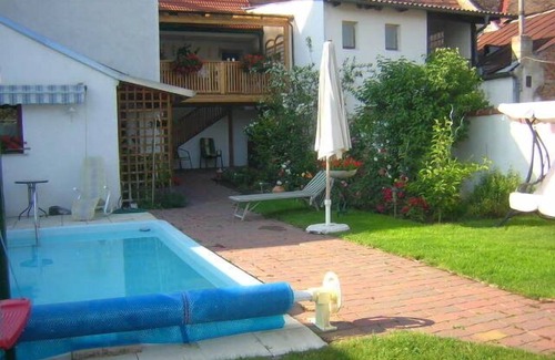 Herrnbaumgarten Apartment | Quiet, cozy vacation apartment (66sqm) with large terrace