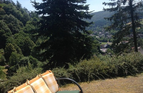 Hatzfeld House | Quiet, cozy vacation home with fireplace, barbecue area and fantastic views