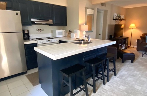 Seabrook Island Condo | Quiet cozy villa overlooking tennis walk to pool
