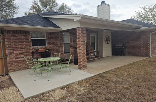 Morgans Point Resort House | Quiet cul-de-sac retreat close to the Belton Lake