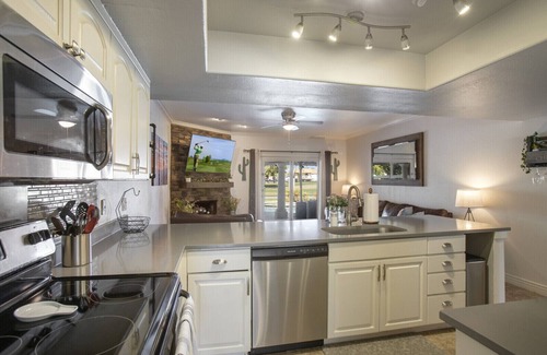 Dobson Ranch House | Quiet Desert Oasis on Golf Course w/Heated Pool