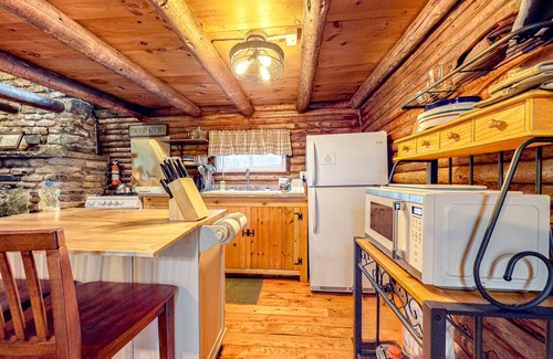 Center Ossipee House | Quiet dog-friendly home with screened porch, deck, & firepit - golf nearby