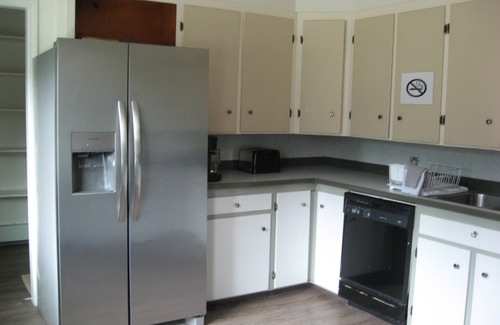 Delta Junction House | Quiet Downtown Delta