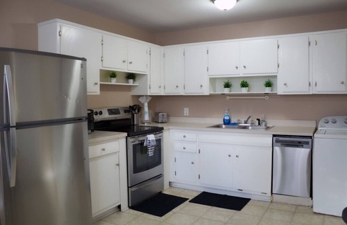 Raleigh House | Quiet Extended Stay, by Duke-Raleigh Hospital