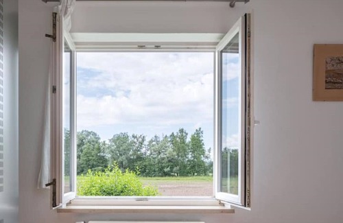 Unteruhldingen Apartment | Quiet, family-friendly apartment with 2 bedrooms near the lake