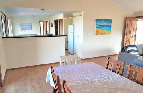 District Council of the Copper Coast House | Quiet, family-friendly house, 500m from the beach, great for kids, free WiFi