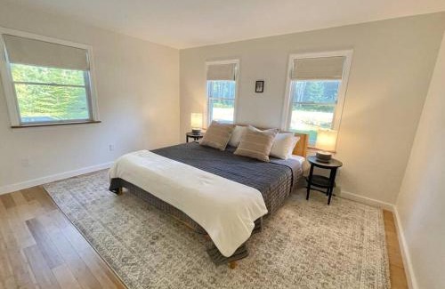 Bass Harbor House | Quiet Family Friendly Home w/Backyard [Owls Nest]