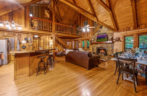 Wears Valley Cabin | Quiet, Family Retreat in the Smokies with Brooke, fire pit, Blackstone & more!