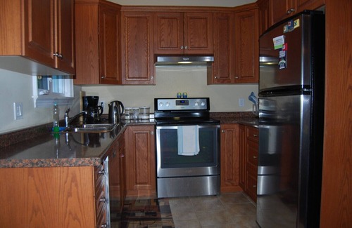 Wasaga Beach Cottage | Quiet Family Vacation Home in Wasaga Beach- Ontarion