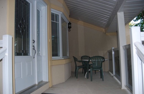 Wasaga Beach Cottage | Quiet Family Vacation Home in Wasaga Beach- Ontarion