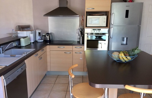 Meynes Villa | Quiet family villa with heated pool