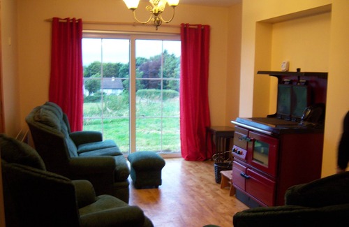 Enniskillen House | Quiet Farm Bungalow Enniskillen Fermanagh