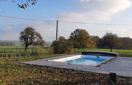Douchy Cottage | Quiet Cottage near Paris, Sleeps 7, Green Surroundings