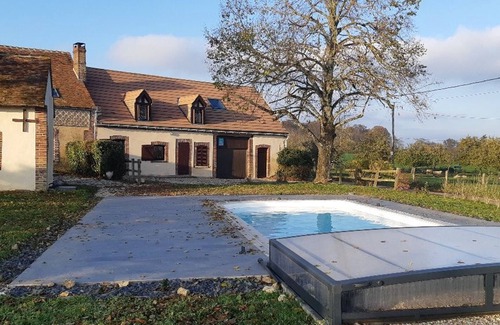 Douchy Cottage | Quiet Cottage near Paris, Sleeps 7, Green Surroundings