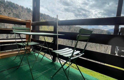 Notre-Dame-de-Bellecombe Apartment | Quiet studio cabin with parking near amenities