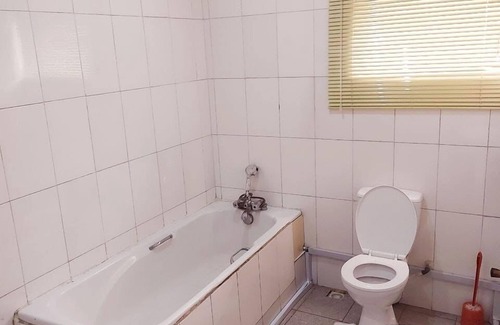 Ikeja Cabin | Quiet getaway in the ❤️ of downtown