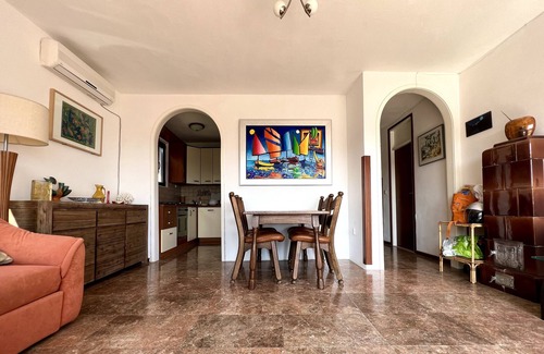 Rogac Apartment | Quiet getaway on a beautiful Island near the historic Roman city of Split.
