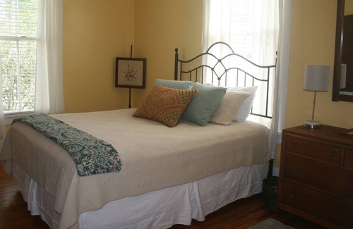 Madison Apartment | Quiet Getaway! Visit Madison Blue Springs State Park or see the Manatee!