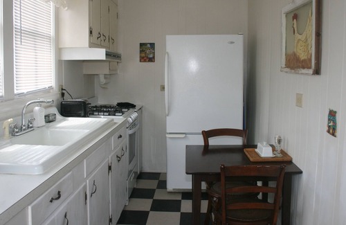 Madison Apartment | Quiet Getaway! Visit Madison Blue Springs State Park or see the Manatee!