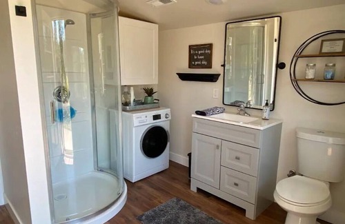 Grass Valley House | Quiet Gold Country Guest House in the Sierra Nevada Mountains. Pet Friendly!