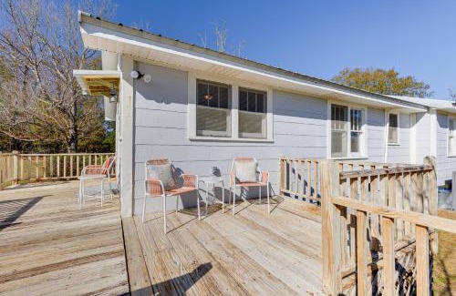 Grove Hill House | Quiet Grove Hill Cottage with Wraparound Deck!