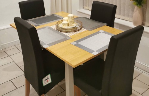 Stonnall Apartment | Quiet Guest House in a small Castle Vale