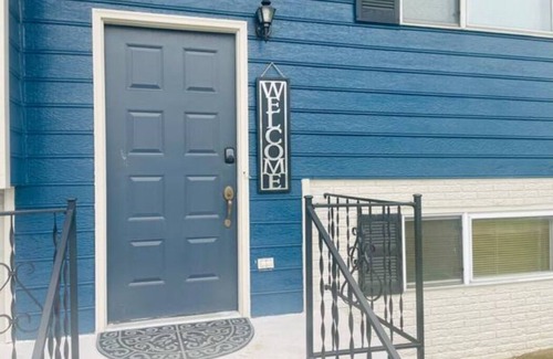 Wayland House | Quiet Home, near Lake Milton & West Branch