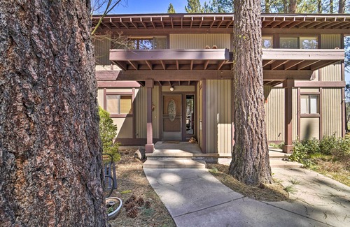 Graeagle Cottage | Quiet Home w/Graeagle Meadows Golf Course View!