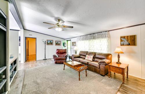 Cadiz House | Quiet Horseshoe Hill House By Lake Barkley!