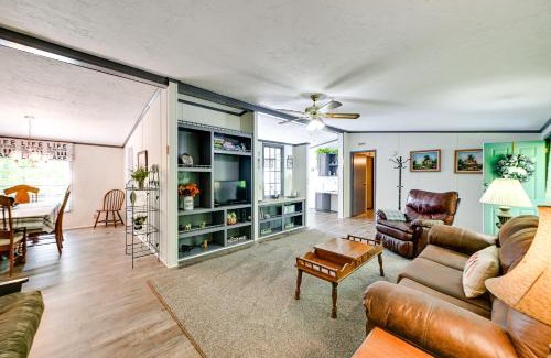 Cadiz House | Quiet Horseshoe Hill House By Lake Barkley!