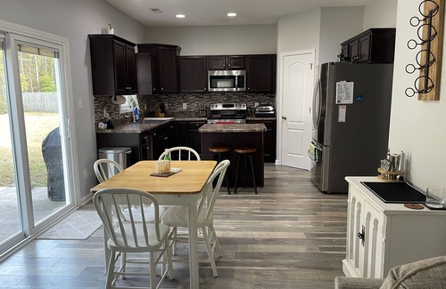 Richlands House | Quiet house in suburban cul-de-sac.