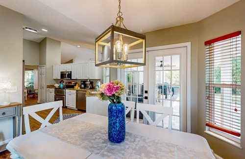 Vero Beach South House | Quiet house modern updates with patio & 10 minutes from beach- snowbird friendly