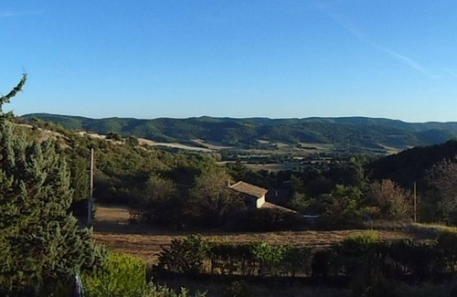 Reillanne House | Quiet house, swimming pool and magnificent view of the Luberon