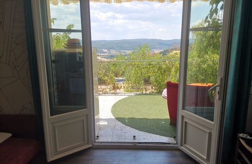 Reillanne House | Quiet house, swimming pool and magnificent view of the Luberon