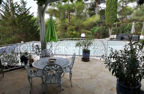 Limoux House | Quiet house under the pines near Limoux center