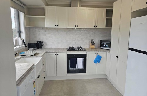 Wallan House | Quiet house with great views and a 5 min drive to town