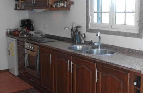 Varzea da Ovelha e Aliviada House | Quiet house with private garden at 45 minutes fo Porto. Unesco and Douro!