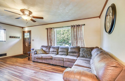 Jefferson City House | Quiet Jefferson City Retreat - Walk to McKay Park!