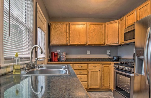 North Kansas City House | Quiet Kansas City Home ~6 Miles to Downtown!