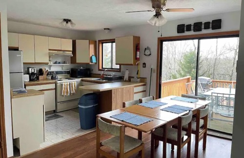 Lake Harmony House | Quiet, Lake Access, Deck, Fire Pit, Air Hockey, Sleeps 9, Abuts 400 ACs of Woods