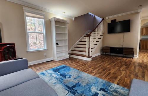 Seneca House | Quiet Lake House 5 Min from Clemson University