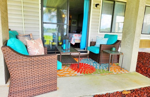 El Centro Beach Condo | Quiet Lakefront Seaside Condo w/Pool, 1 Mile To Pier Park & Frank Brown Park