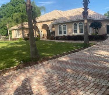 Wesley Chapel House | Quiet Lakeview Home in Wesley Chapel