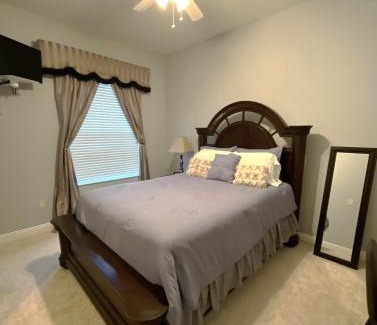 Wesley Chapel House | Quiet Lakeview Home in Wesley Chapel