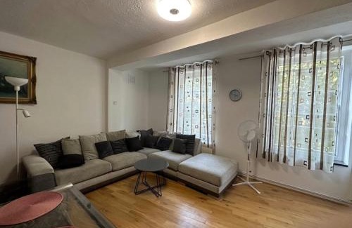 St. Johns Wood Apartment | Quiet location in central London, close to Paddington, Regent Park, Lord's Cricket, late check-in